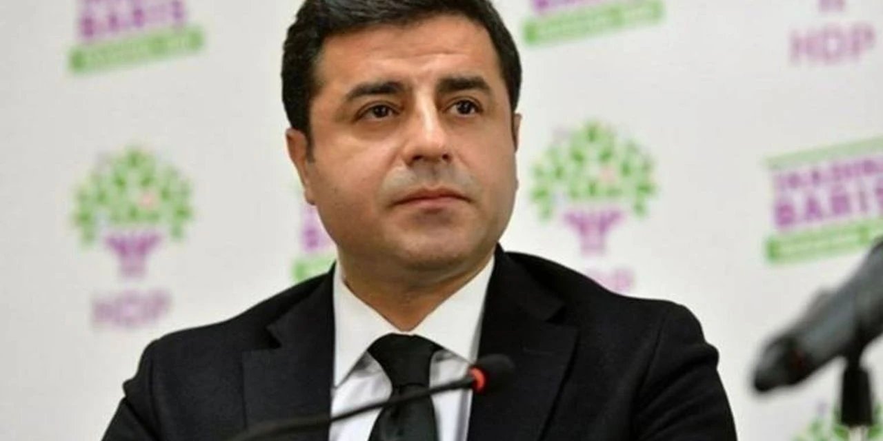 DEM Parti Heyeti Selahattin Demirtaş'ı Cezaevinde Ziyaret Etti