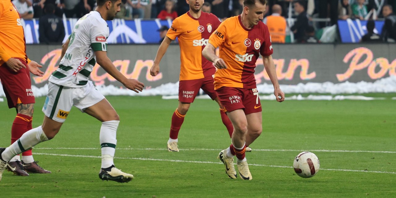 Galatasaray, Konyaspor'u 3-1 mağlup ederek üst üste ikinci kez şampiyon oldu