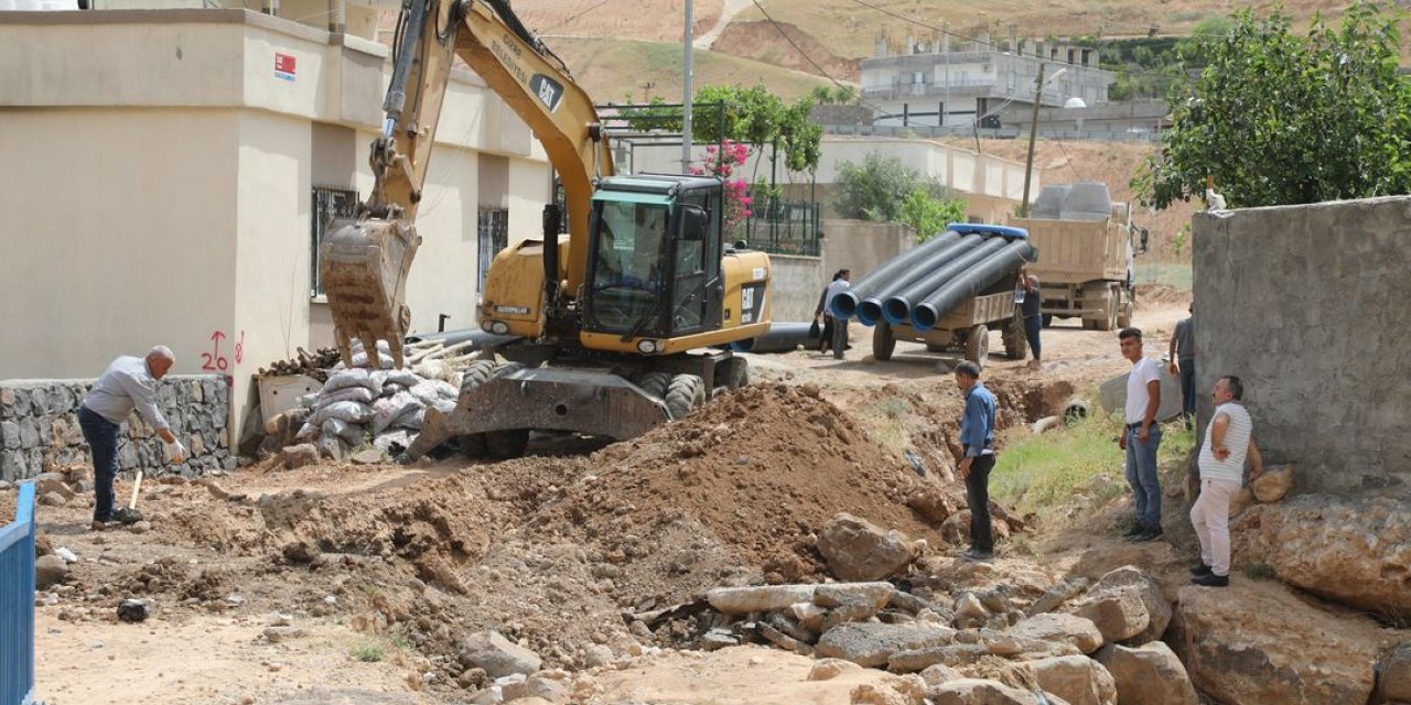 Cizre'de Yeni Kanalizasyon Hattı Çalışmaları