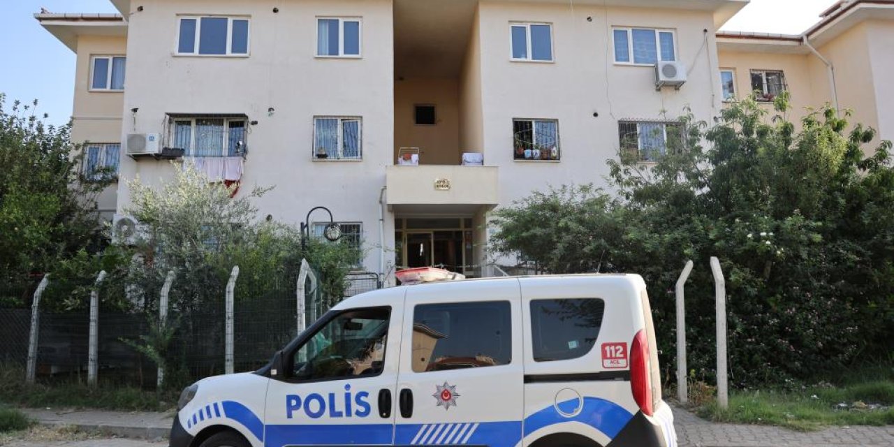 Adana'da Feci Apartman Yangını: Anne ve Oğlu Hayatını Kaybetti