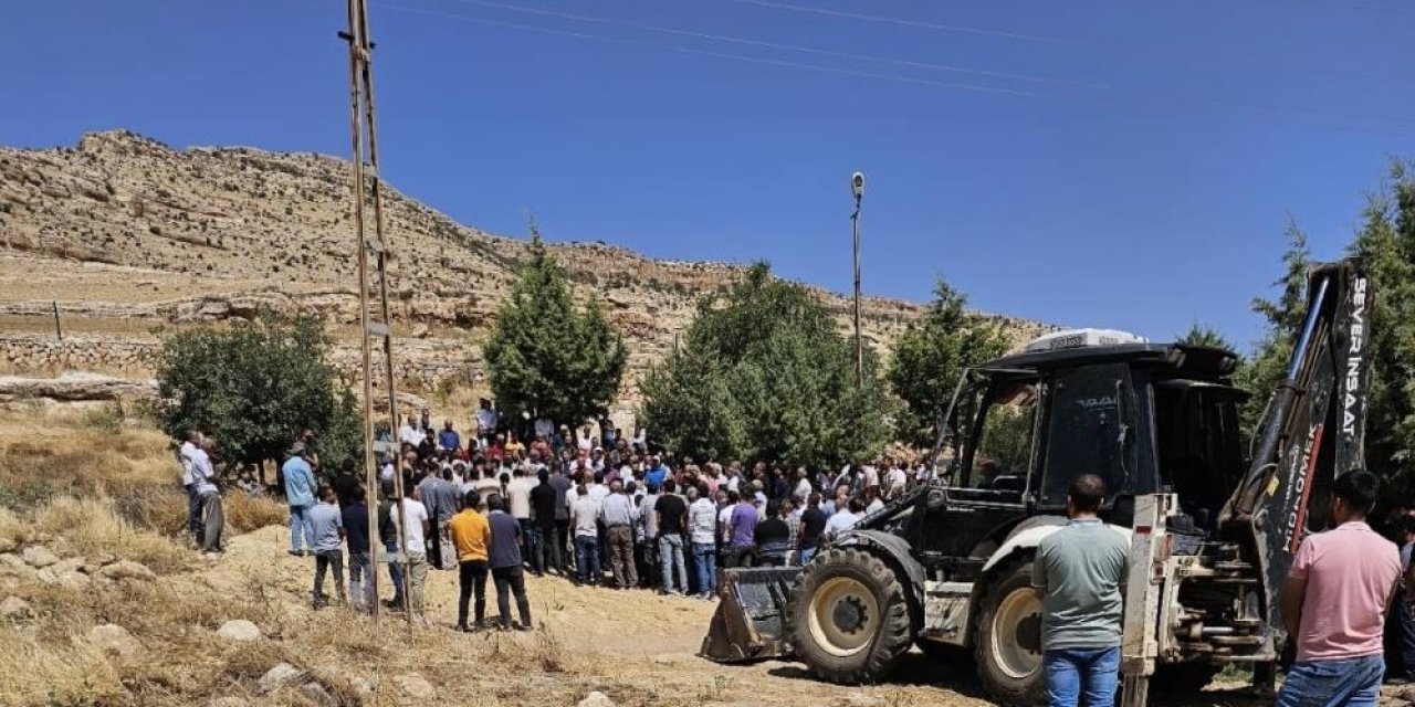 Damat katliamında öldürülen 4 kişi Mardin’de toprağa verildi