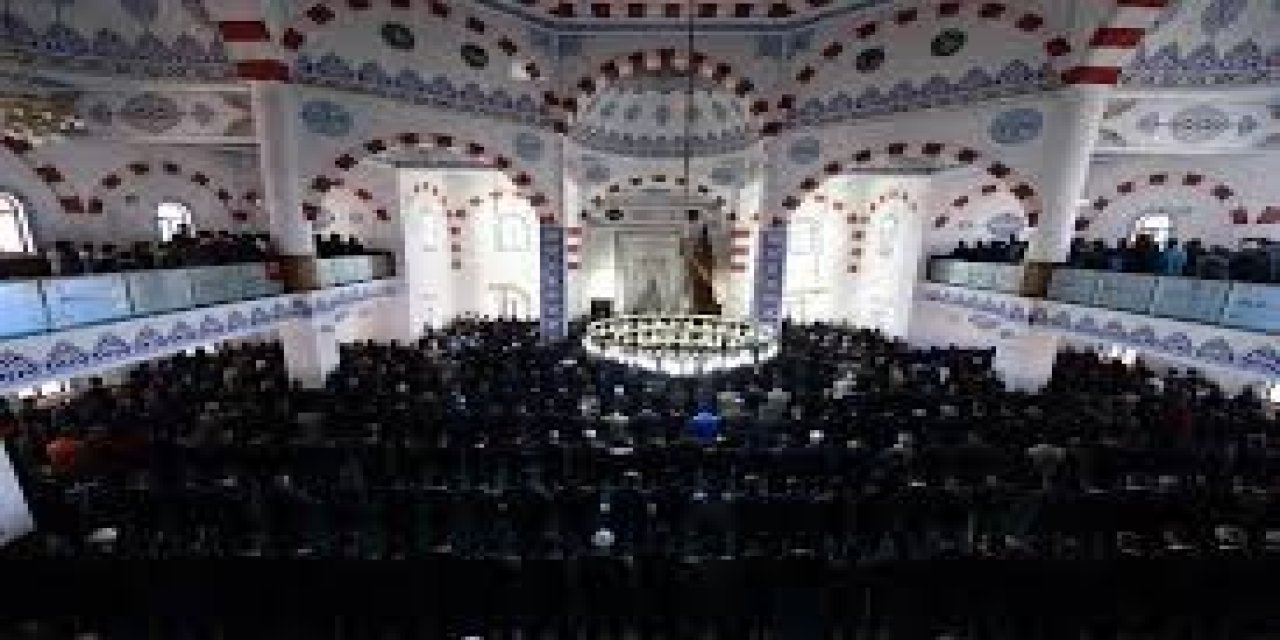 Cuma hutbesini yayınladı! İşte Diyanet'in yayınladığı 28 Haziran Cuma hutbesi.