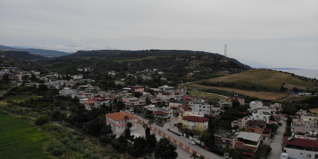 "Hatay'da 'Ay Lav Yu' Filmi Gerçek Oldu: Haritada Unutulan Büyükdere Mahallesi 10 Yıldır Belirsizlik İçinde"