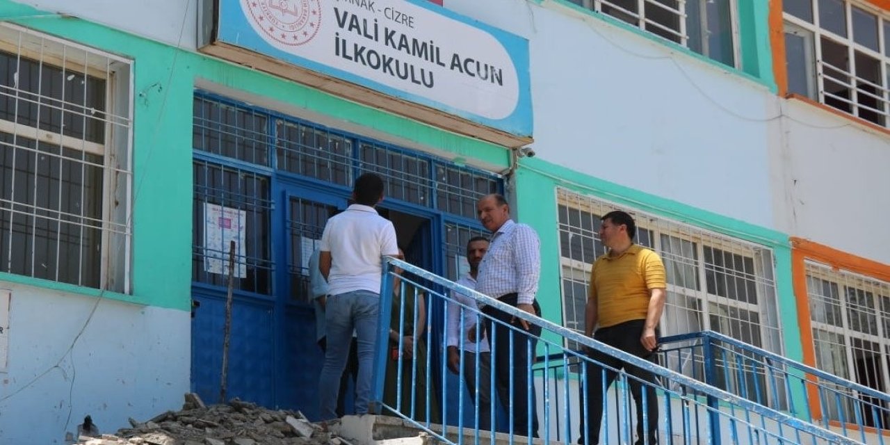 İl Milli Eğitim Müdürü, Cizre’de Bakım ve Onarımı yapılan okulları inceledi