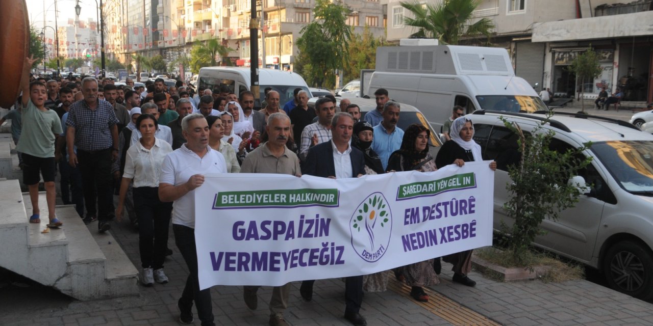 Cizre'de DEM Partinin "İradeye Saygı Yürüyüşü"