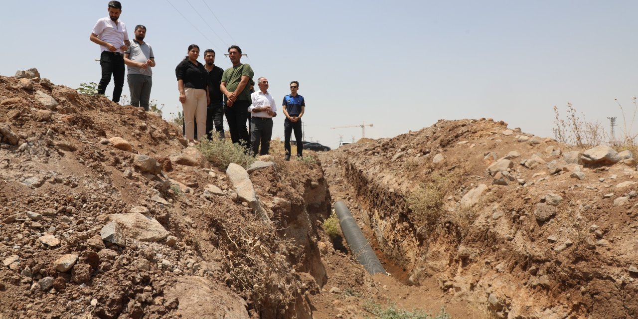 Cizre Belediye Başkanı Yerbasan, çalışmaları denetledi