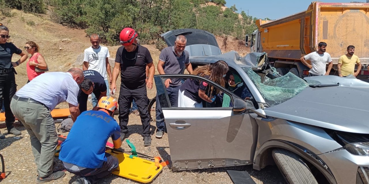 Tunceli’deki kazada 2 kişi hayatını kaybetti