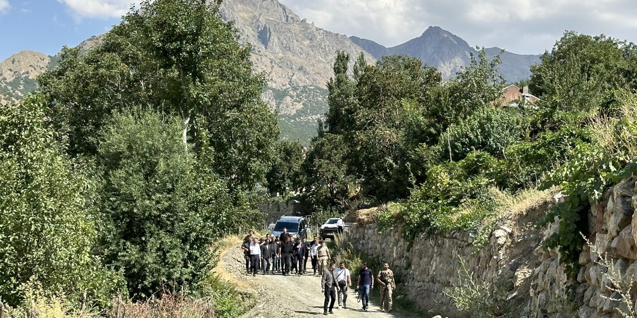 Hakkari'de boşaltılan köylere geri dönüşler başlıyor