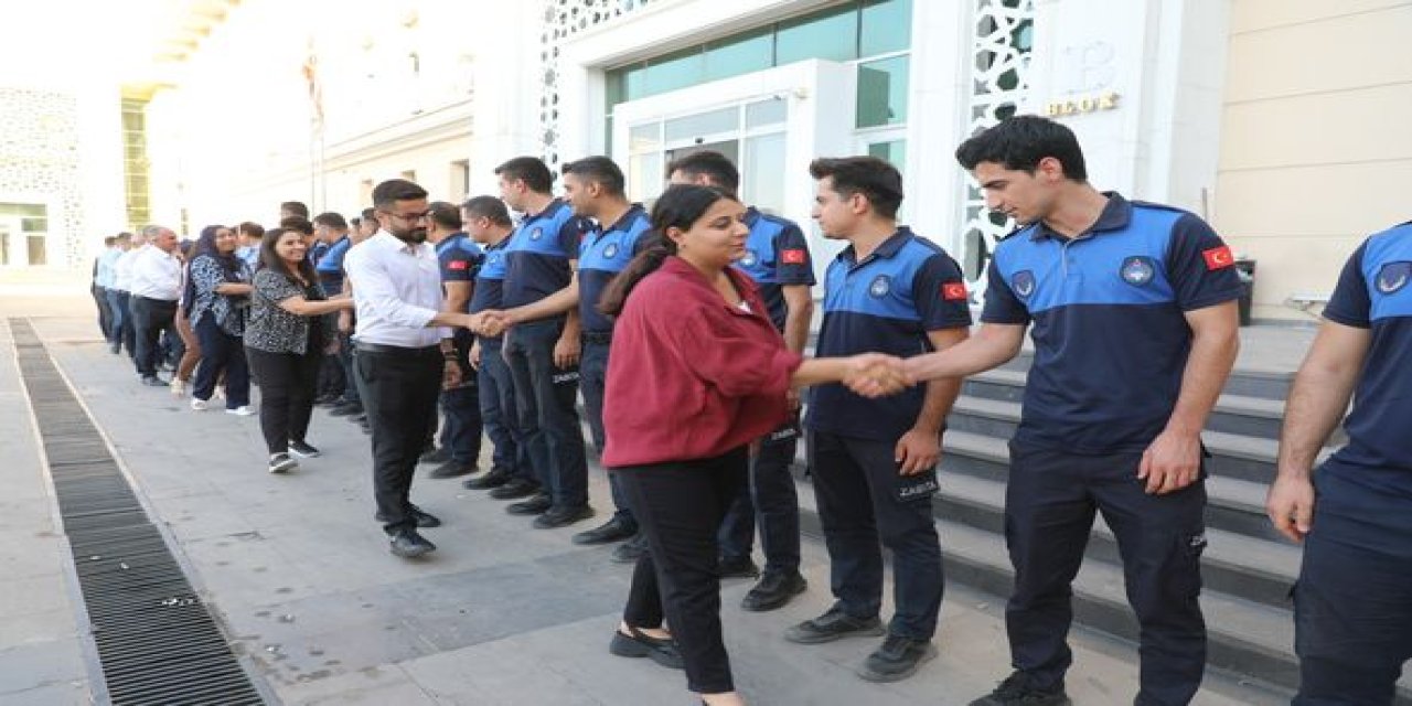 Cizre Belediye Başkanı, Zabıtalar Haftasını kutladı