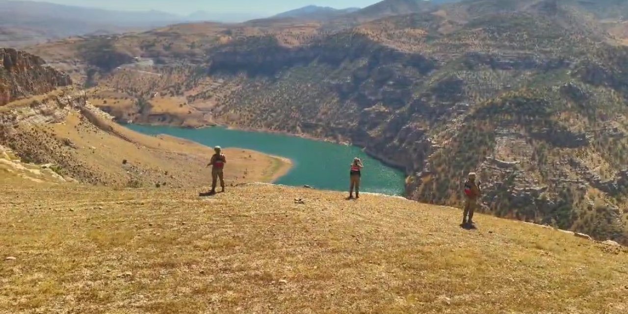 Siirt' te fıstık hırsızlığına karşı dronlar devrede