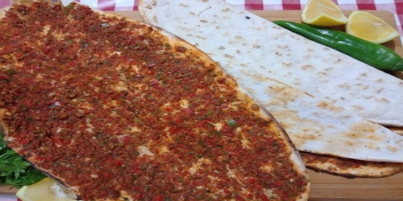 Lahmacun harcına 1 kaşık ekleyin lahmacun aynı Antep usulü oluyor ve lezzetleniyor