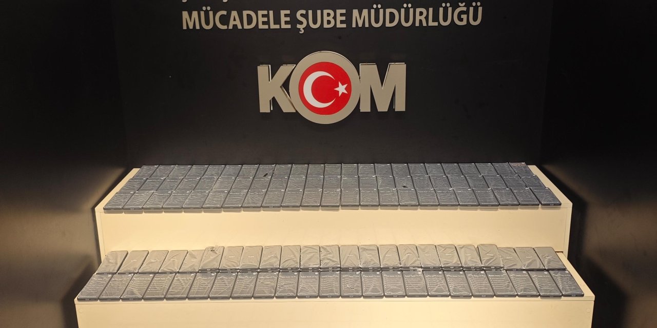 Van’da 5 milyon TL değerinde cep telefonu ele geçirildi