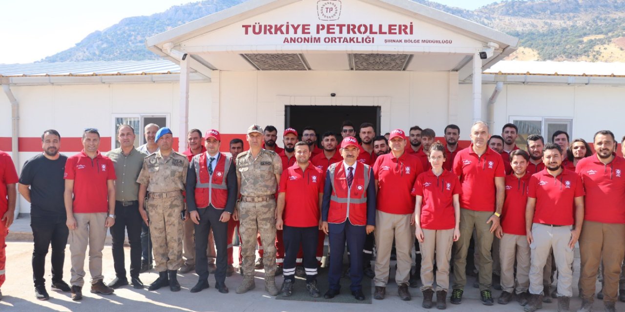 Vali Ekici, Gabar Dağı’ndaki Petrol Sahasında İncelemelerde Bulundu