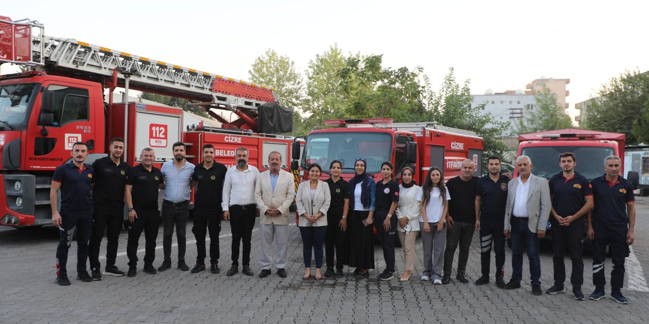 Cizre Belediye Başkanı, İtfaiyecilerin “İtfaiyeciler Haftasını” Kutladı