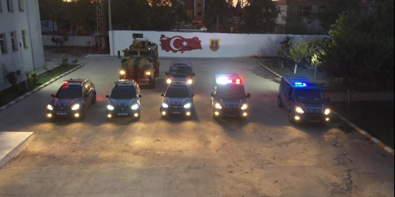 Şanlıurfa'da silah kaçakçılığı operasyonu: Cephanelik ele geçirildi: 4 gözaltı