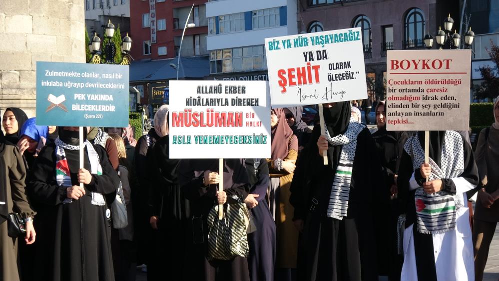 Erzurum’da sağlıkçıların Gazze için sessiz yürüyüşü