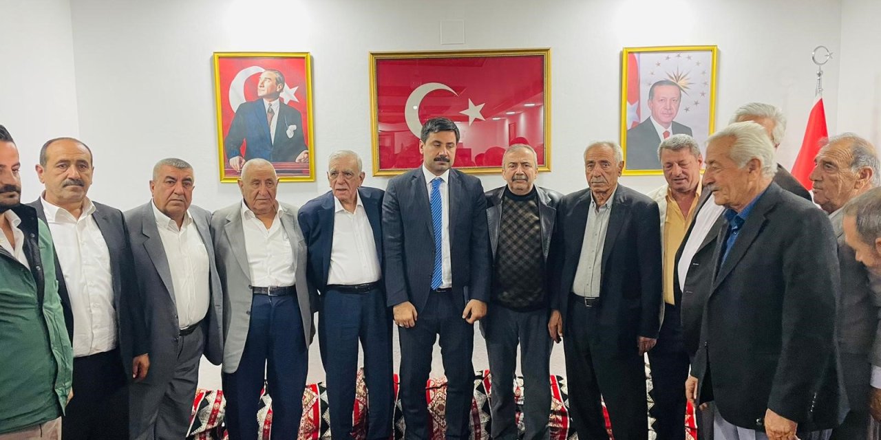 Türk ve Önder, barışın sağlanması için Şenyaşar ve Yıldız ailelerine aracı oluyor