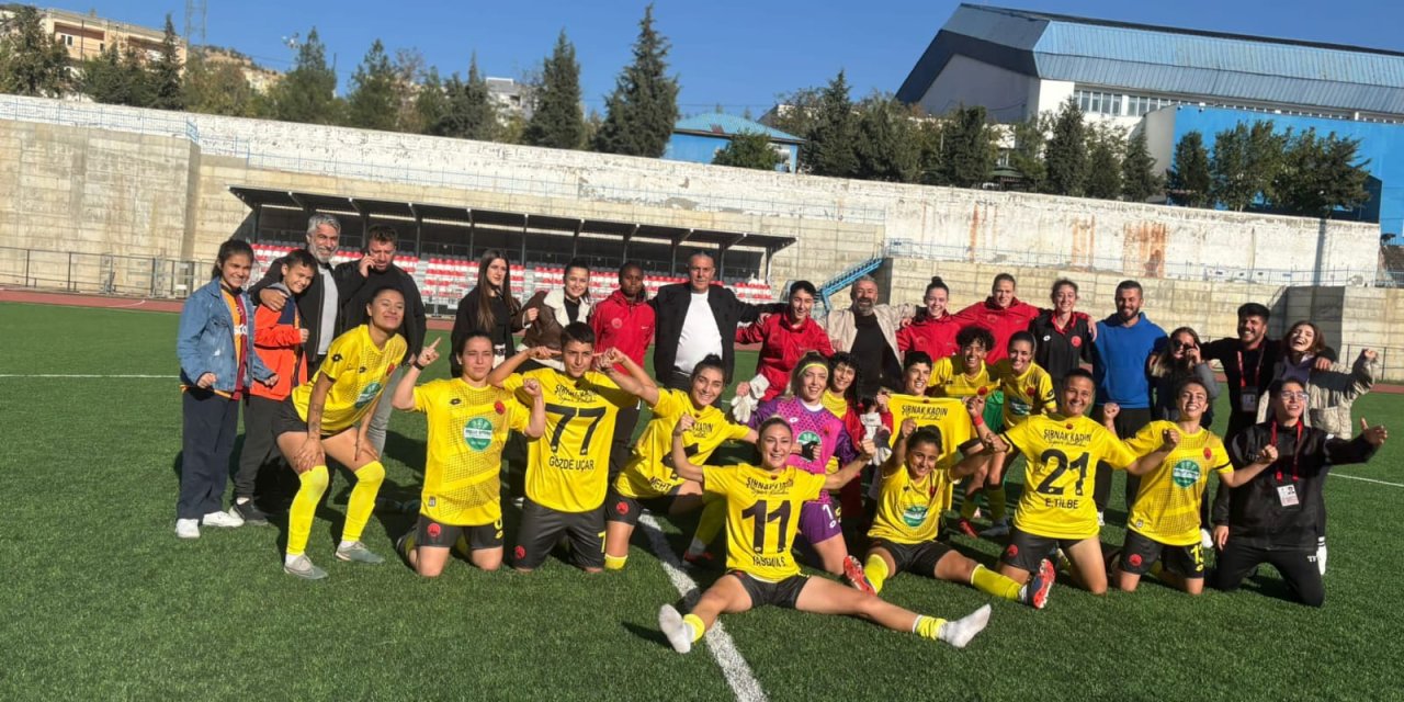 Şırnak Kadın Futbol Takımı, İkinci Haftada Horozkent'i Farkla Yendi