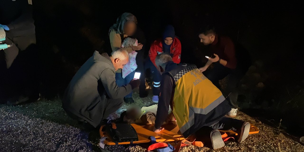 Adıyaman’da otomobil şarampole devrildi: 5 yaralı