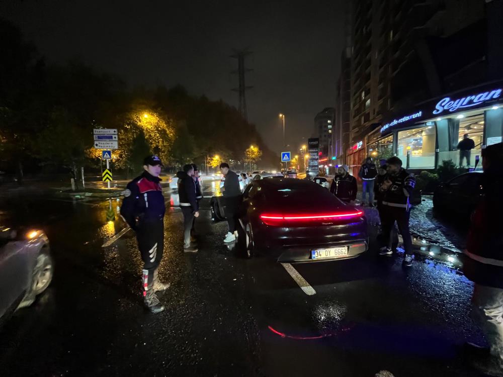 Esenyurt’ta polis ekiplerince genel asayiş uygulaması yapıldı