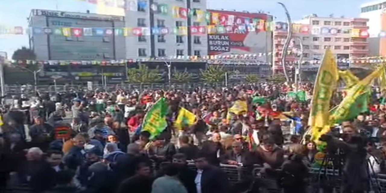 DEM Parti’nin Batman mitingi protesto ile başladı