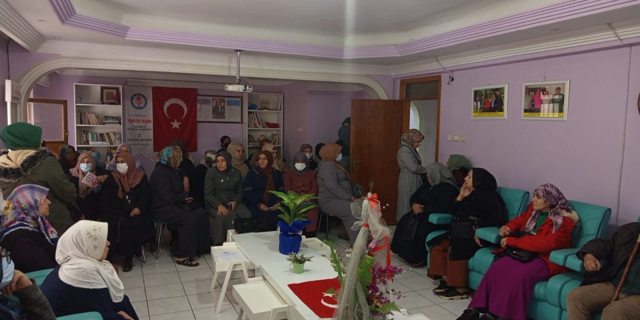 Kadın muhtarlar kanser hastalarıyla bir araya geldi