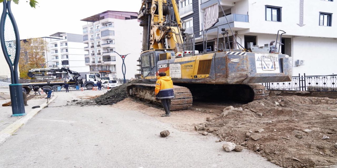 Aman Dikkat! Şırnak’ta Önemli Bir Cadde Trafiğe Kapatıldı