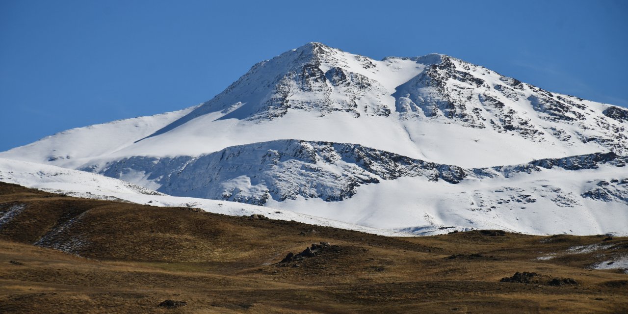 Şırnak dağları beyaza büründü