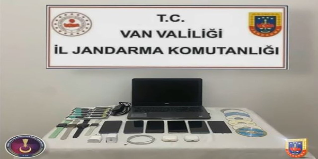 Erciş'te telefonlara IMEI klonlaması yapan iş yerine operasyon: Çok sayıda malzeme ele geçirildi