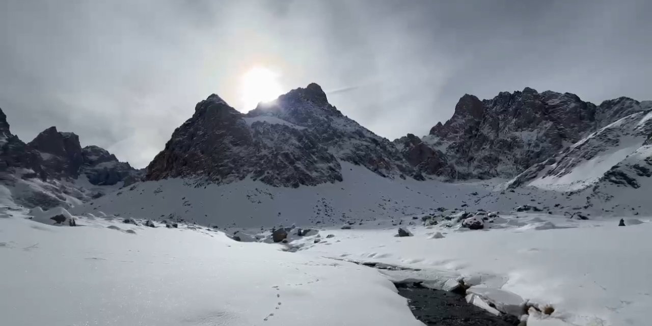 Cennet ve Cehennem Vadisi karla kapandı