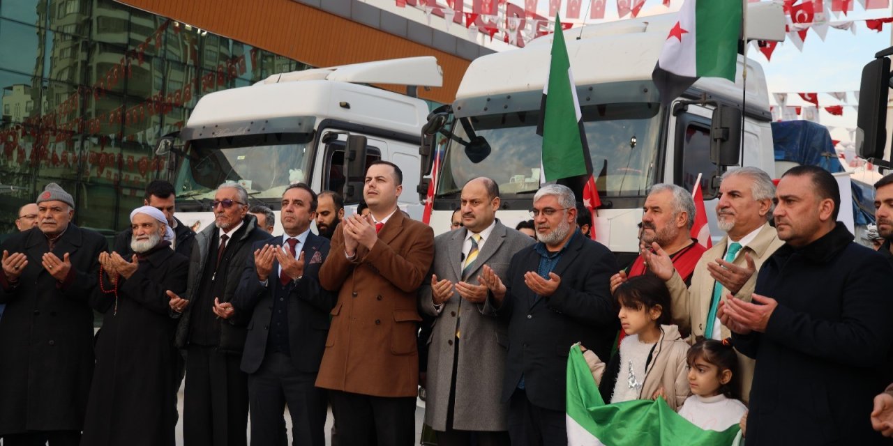 Türkiye'den Suriye'ye 5 tır yardım gönderildi