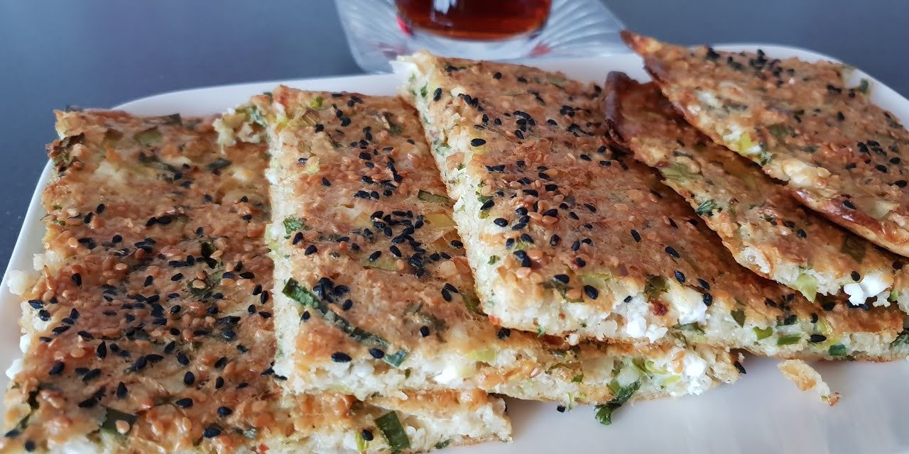 İnanılır gibi değil ancak bu börekte un yok: Unsuz börek yapımı