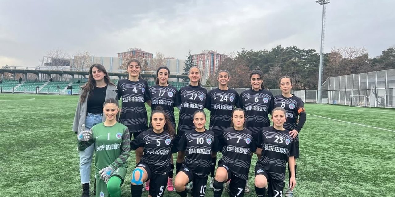 Silopi Kadın Futbol Takımı Kayserili kadınlara deplasmanda acımadı