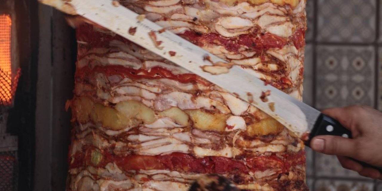 "Tavuk döner kaynaklı zehirlenmeler, kitlesel sağlık krizlerine yol açabilir"