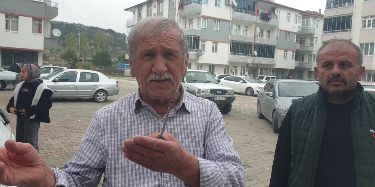 Amasya’da depremde anahtarını evde unutan vatandaş belediyeye isyan etti