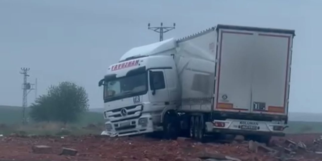 Yağışlı hava Cizre-Silopi Karayolunda kazaya neden oldu