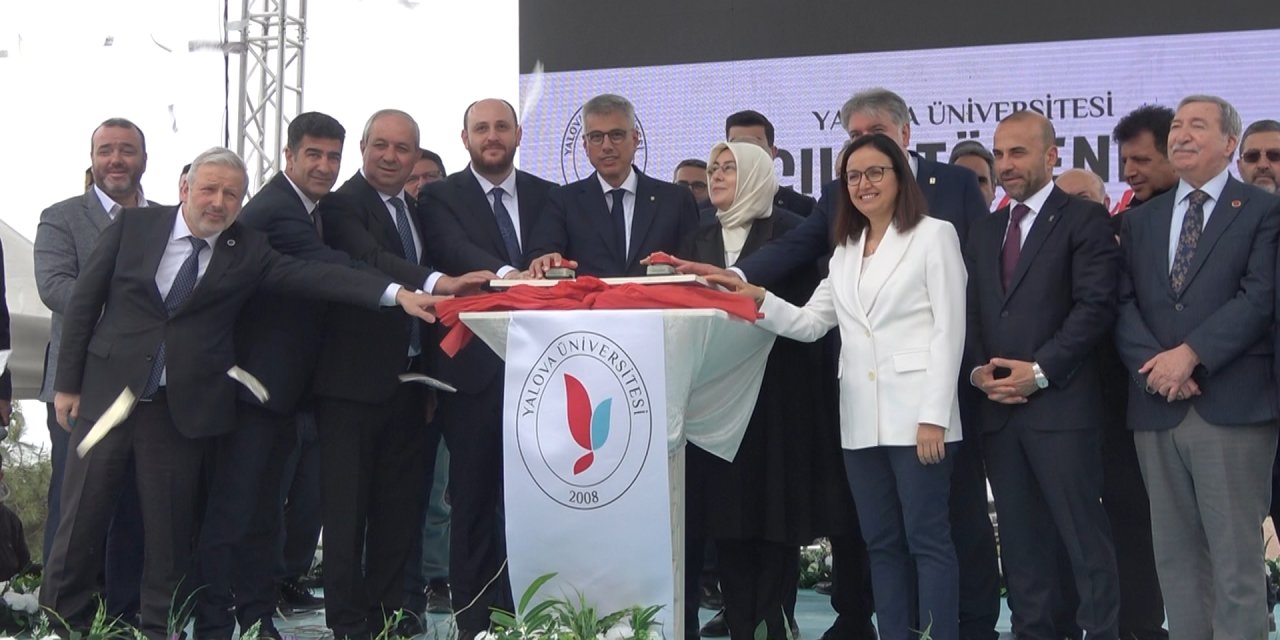 Bakan Memişoğlu: "Bir senede insanlarımıza 1 milyar kez dokunan bir sağlık hizmeti sunuyoruz"