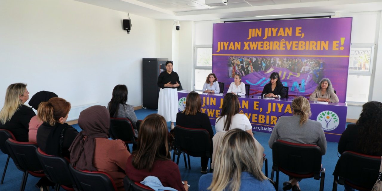 DEM Partili Kadın Eş Başkanlar Cizre’de biraraya geldi, 1 Yıllık hizmeti değerlendirdi