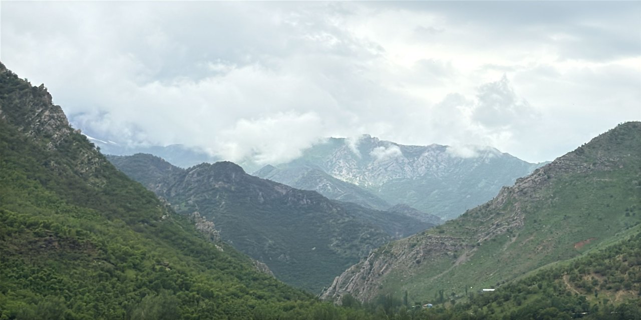 Şırnak'ta Karadeniz’i Aratmayan Görüntüler: Beytüşşebap Doğasıyla Büyüledi