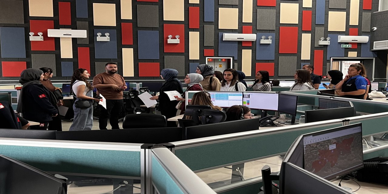 Şırnak’ta Sosyal Hizmetler Bölümü Öğrencilerine 112 Eğitimi