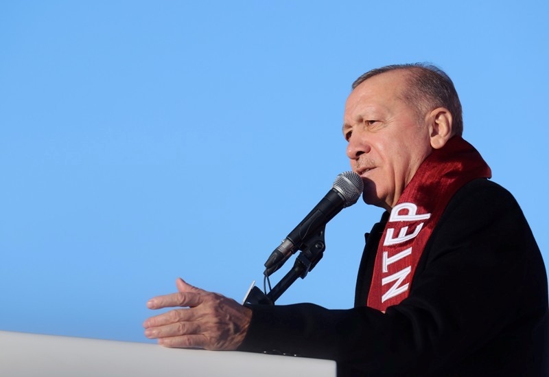 CUMHURBAŞKANI ERDOĞAN: "KUR SPEKÜLASYONU DENİLEN BİR OLAYLA KARŞI KARŞIYA KALDIK VE BUNU BİR SAATTE ATIVERDİK"