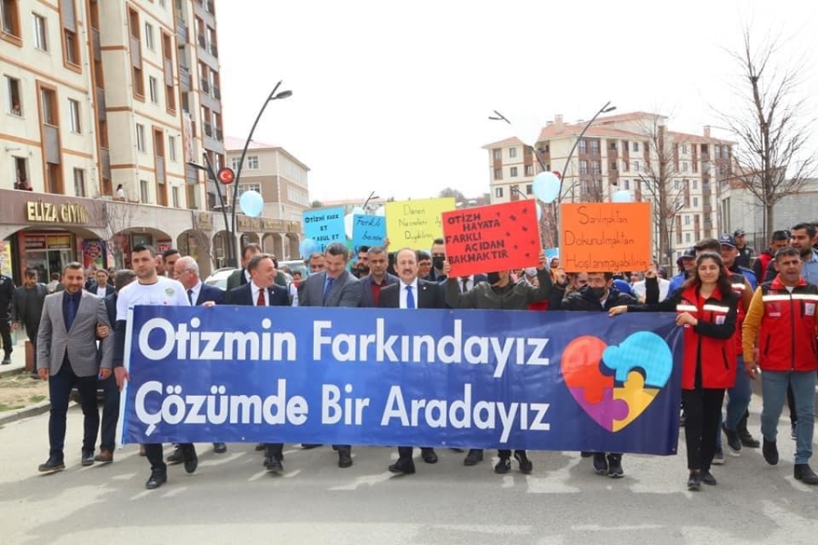 ŞIRNAK’TA “OTİZM FARKINDALIK YÜRÜYÜŞÜ” ETKİNLİĞİ DÜZENLENDİ