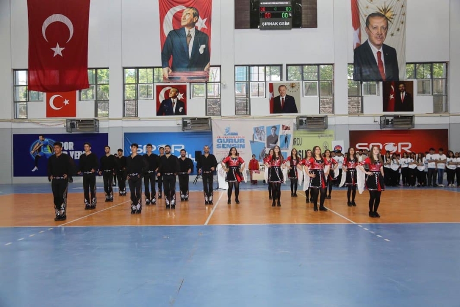 19 MAYIS ATATÜRK’Ü ANMA, GENÇLİK VE SPOR BAYRAMI ŞIRNAK’TA COŞKUYLA KUTLANDI