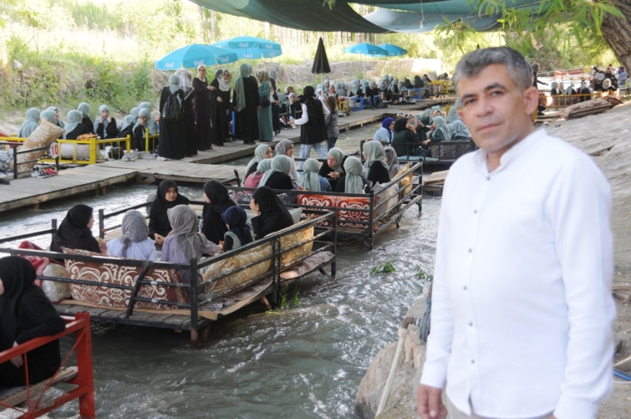 Hayırsever İş İnsanından 850 Yatılı Kuran Kursu Öğrencisine yemek ziyafeti