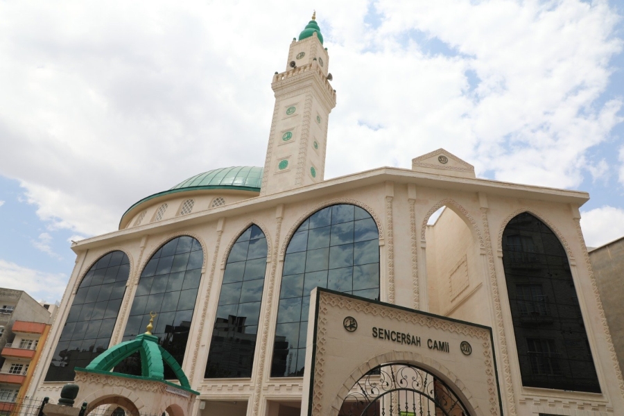 CİZRE’DE SENCERŞAH CAMİ DUALAR EŞLİĞİNDE İBADETE AÇILDI