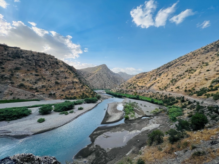 ŞIRNAK'TA AKDENİZ KOYLARINI ARATMAYAN VADİLER KEŞFEDİLMEYİ BEKLİYOR