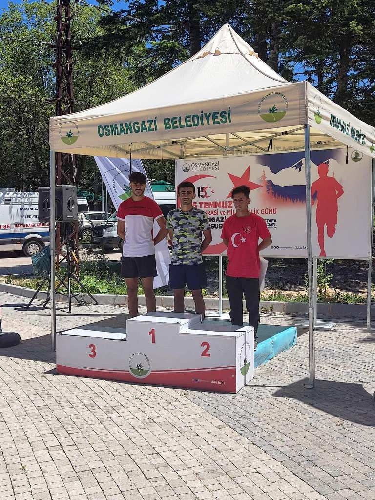 ŞIRNAK’LI MERVAN HAYKIR, DAĞ KOŞULARI TÜRKİYE ŞAMPİYONASINDA U20 KATEGORİSİNDE 1. OLDU