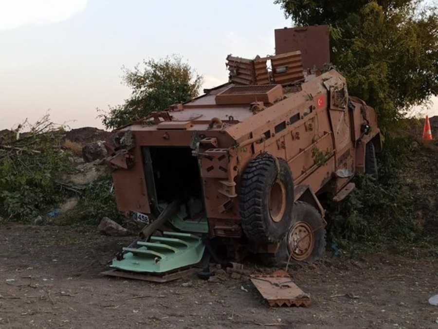 Şırnak'ta askeri araç şarampole devrildi: 10 yaralı