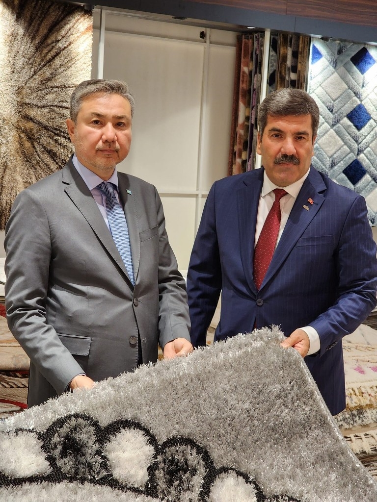 Kazakistan’a 43 milyon 831 bin dolarlık halı ihracatı  