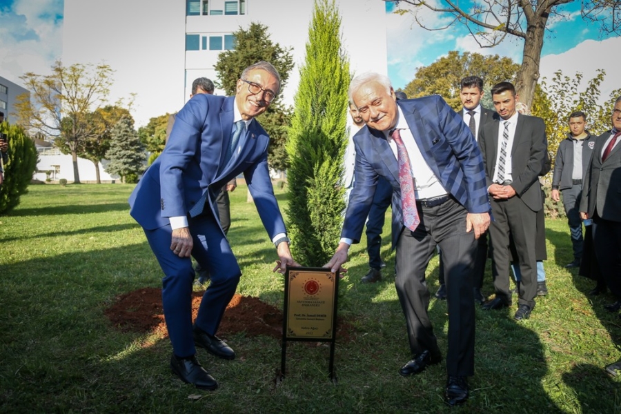 Teknolojik bağımsızlık çok önemli  